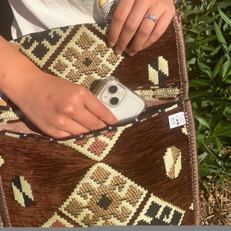 Šokoladinis Kilim Messenger festivalio krepšys